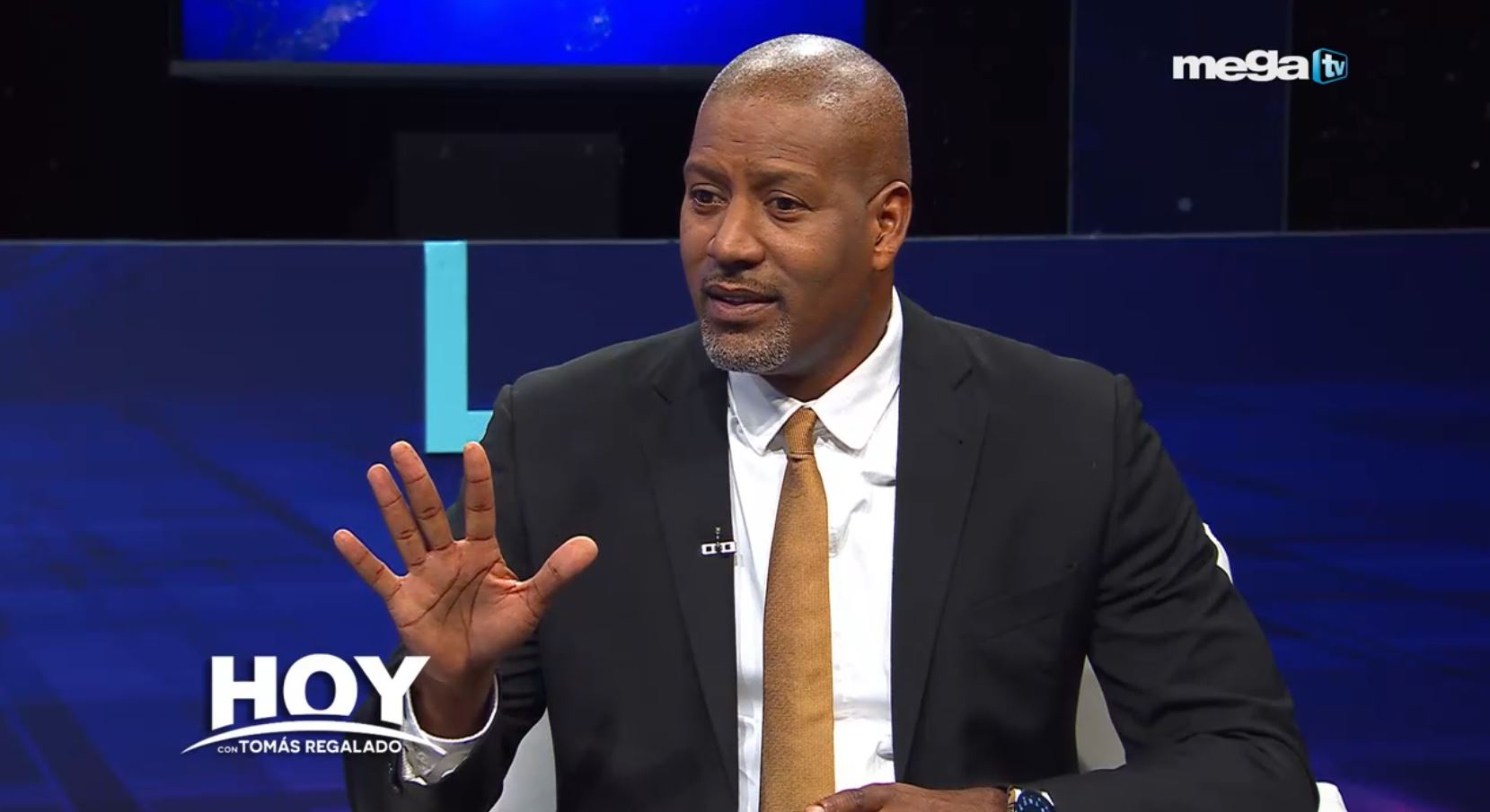 Hoy con Tomás Regalado 021223 entrevista a Julio Guzmán, vice alcalde de Homestead • Mega TV